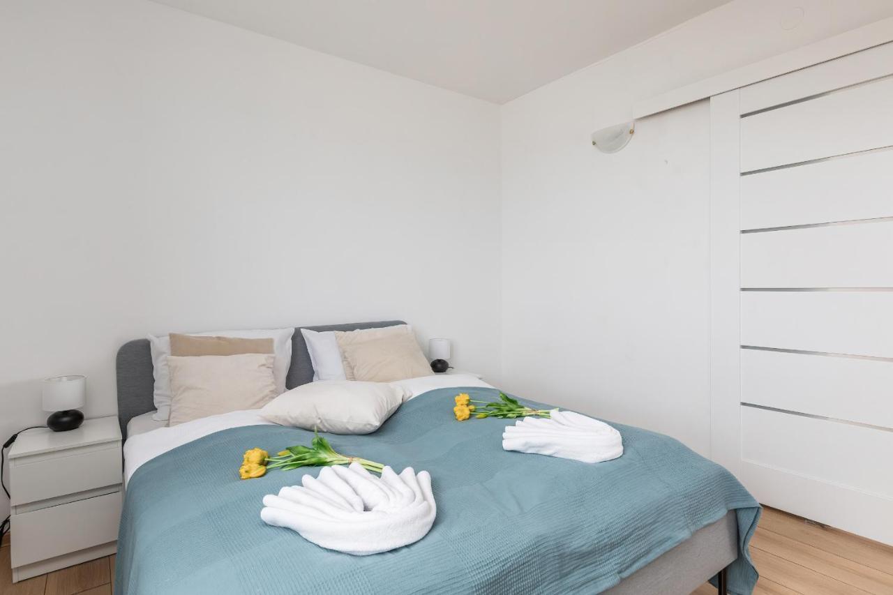 Apartament Przy Plazy - Campingowa - Widok Na Morze By Noclegi Renters 米兹多洛杰 外观 照片